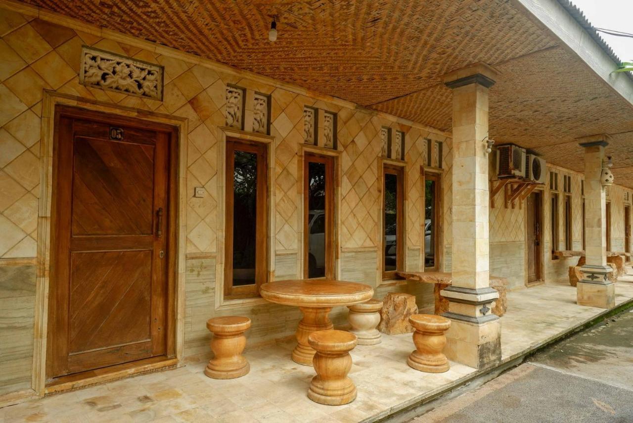 Hotel Kampoeng Drini Redpartner Brono Extérieur photo