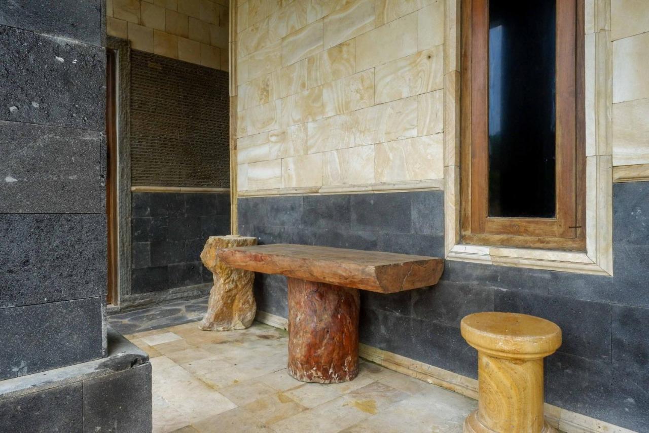 Hotel Kampoeng Drini Redpartner Brono Extérieur photo