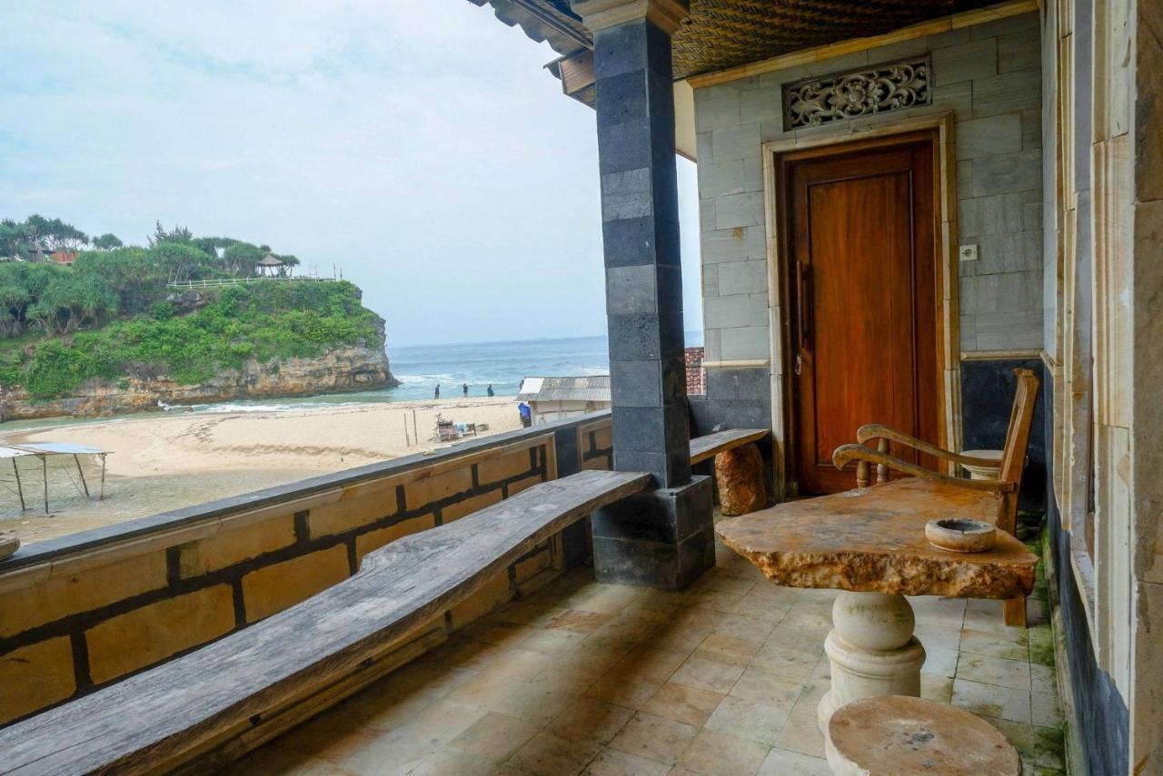 Hotel Kampoeng Drini Redpartner Brono Extérieur photo